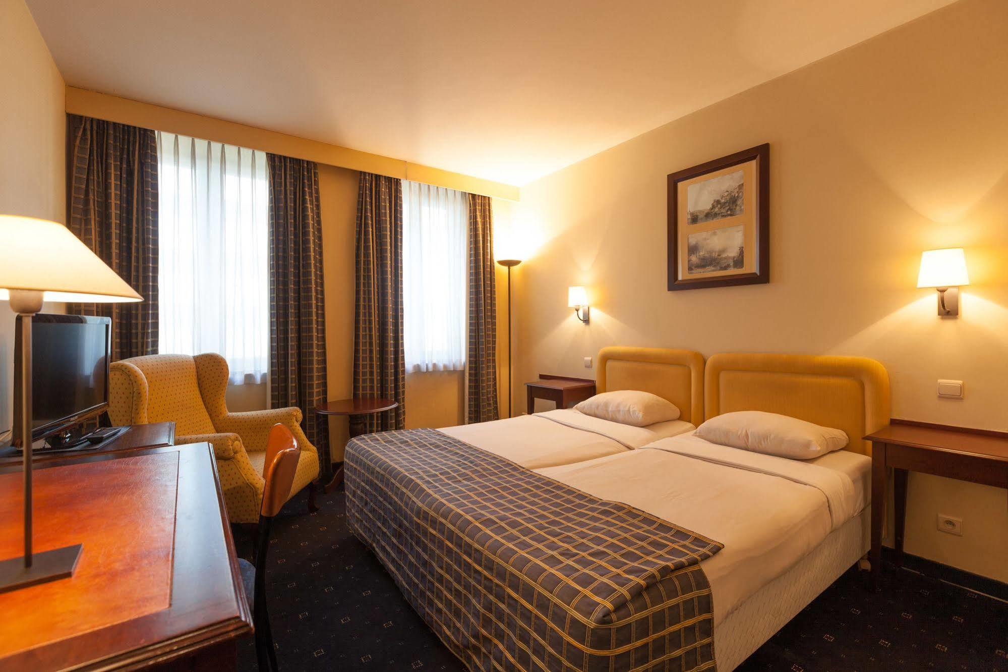Royale 3* Schaerbeek